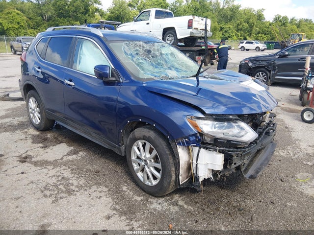 Salvage Nissan Rogue Image