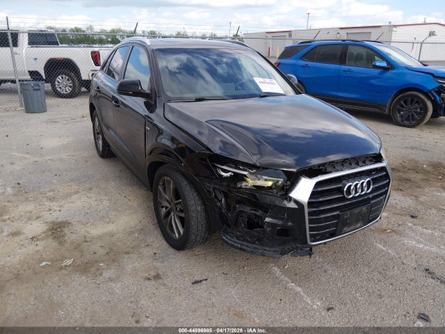Salvage Audi Q3 Image