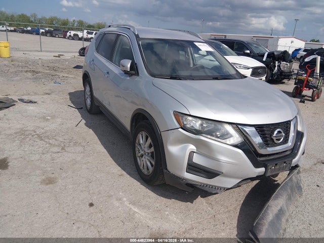 Salvage Nissan Rogue Image