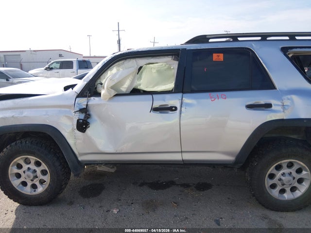 Toyota 4Runner Trail V6