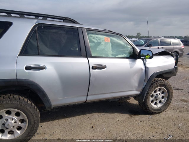 Toyota 4Runner Trail V6