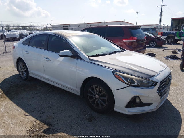 Salvage Hyundai SONATA Image