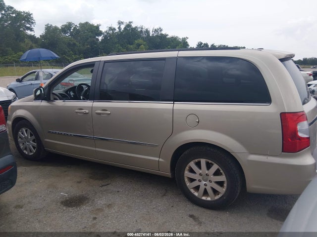 Chrysler Town & Country Touring