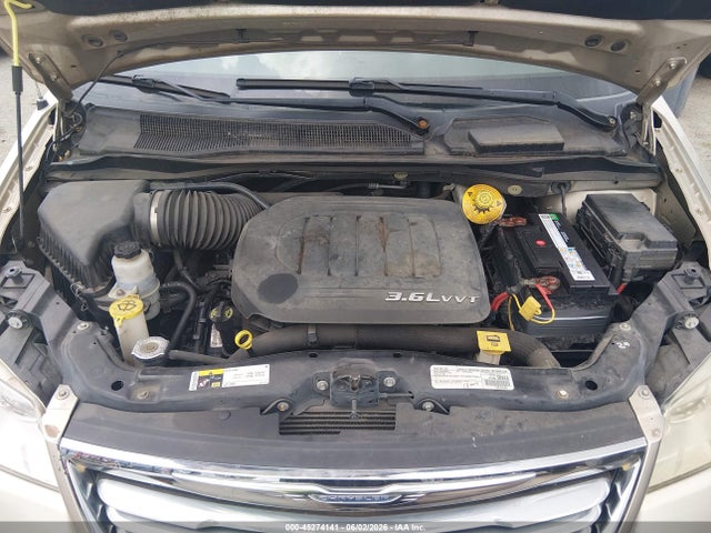 Chrysler Town & Country Touring