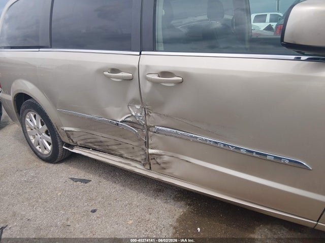 Chrysler Town & Country Touring