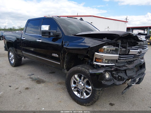 Salvage Chevrolet Silverado 2500 Image