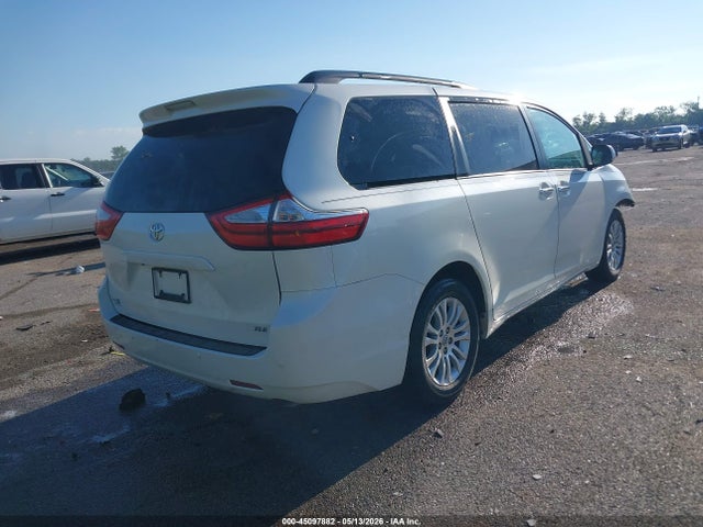 Toyota Sienna Xle 8 Passenger
