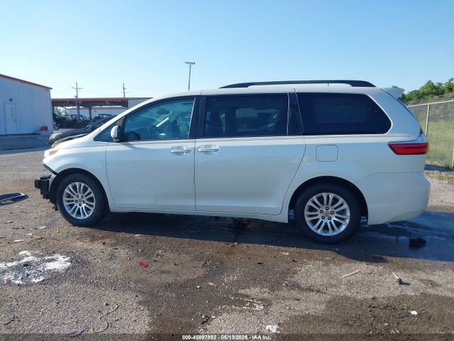 Toyota Sienna Xle 8 Passenger