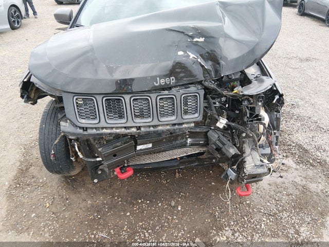 Jeep Compass Trailhawk 4x4