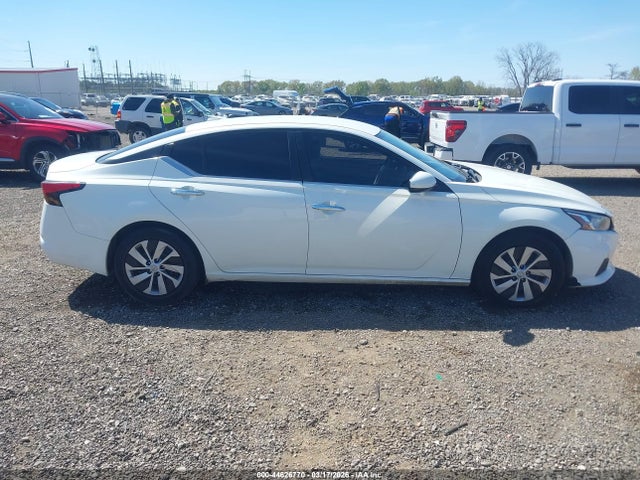 Nissan Altima S Fwd