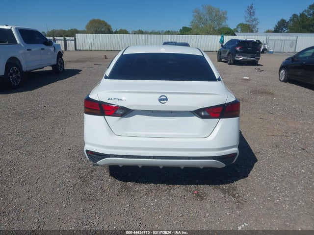 Nissan Altima S Fwd