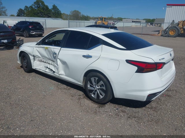 Nissan Altima S Fwd