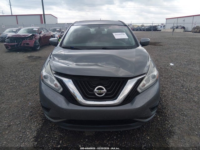Nissan Murano S
