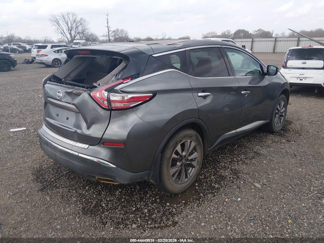 Nissan Murano S