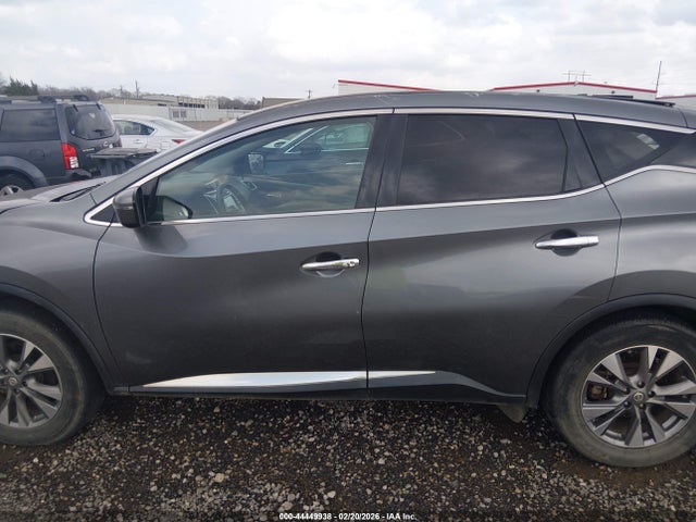 Nissan Murano S