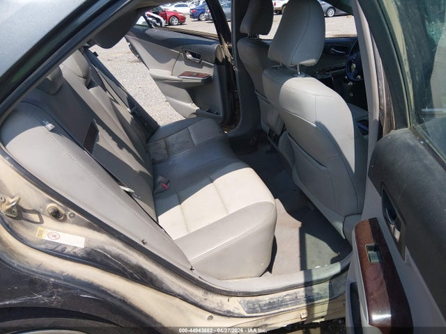 Toyota Camry Xle V6