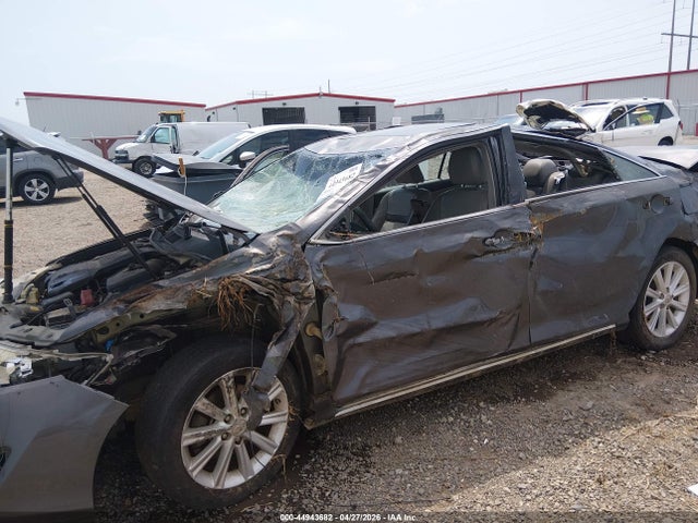 Toyota Camry Xle V6