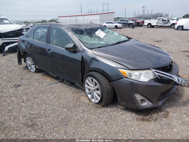 Salvage Toyota Camry Image