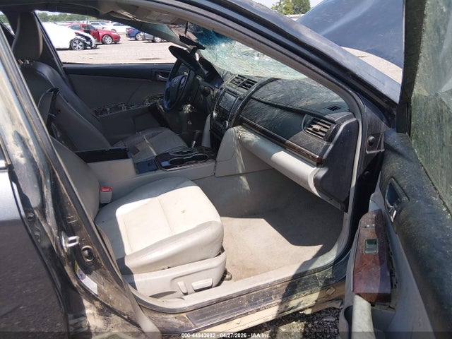 Toyota Camry Xle V6