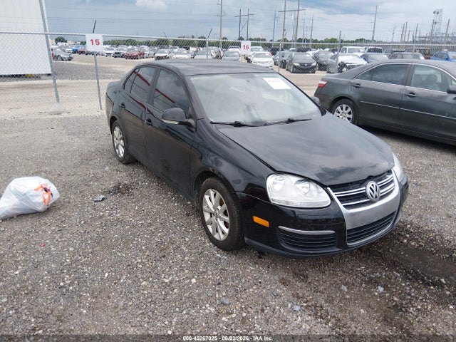 Salvage Volkswagen Jetta Image