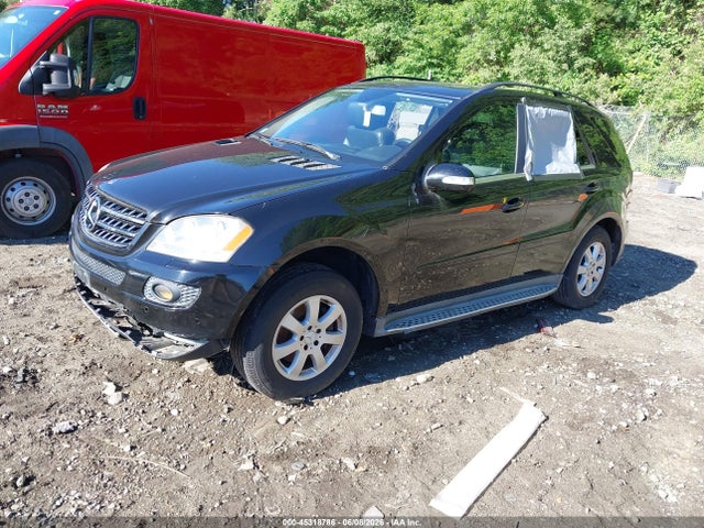 Mercedes-Benz M-Class 4matic