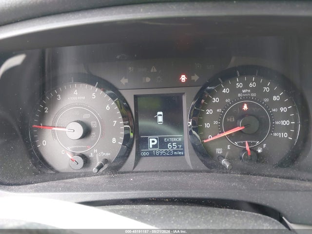 Toyota Sienna Le 8 Passenger