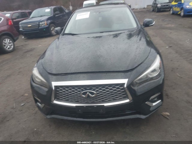 INFINITI Q50 Luxe Awd