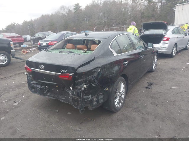 INFINITI Q50 Luxe Awd