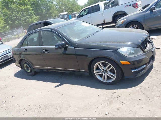 Salvage Mercedes-Benz C-Class Image