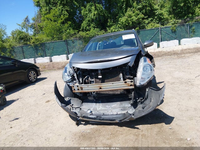 Nissan Versa 1.6 S
