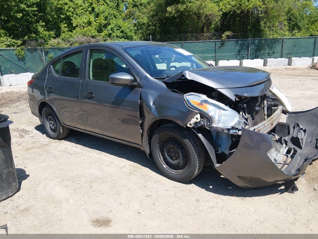 Salvage Nissan Versa Image