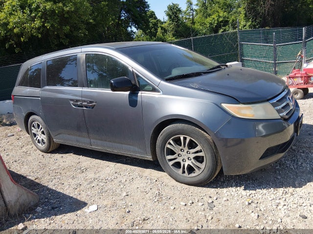 Salvage Honda Odyssey Image
