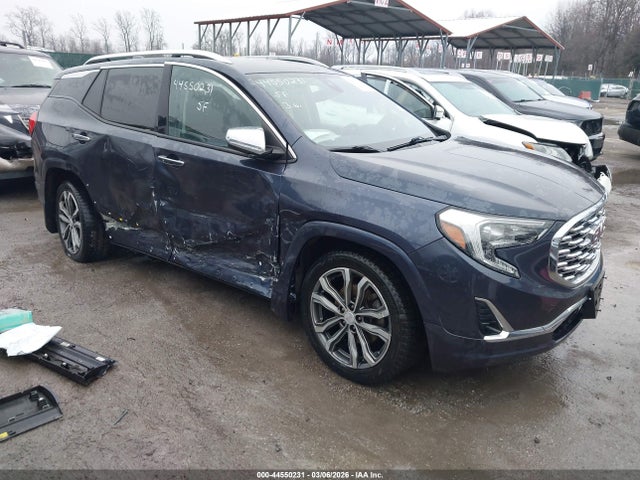 Salvage GMC Terrain Image