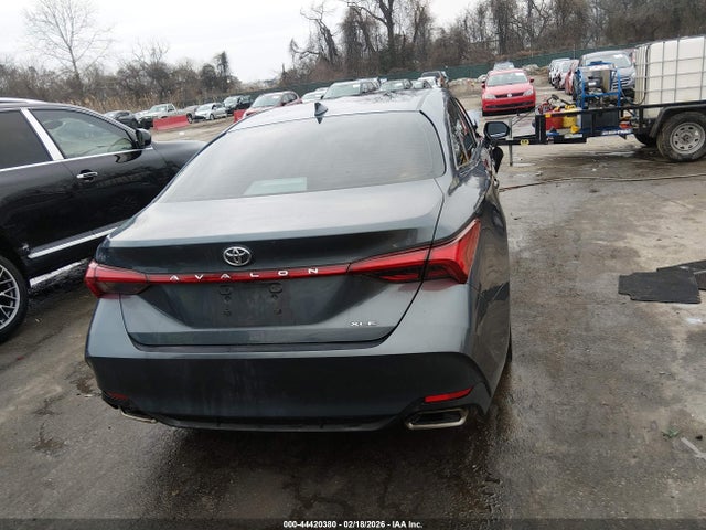 Toyota Avalon Xle