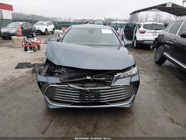 Toyota Avalon Xle