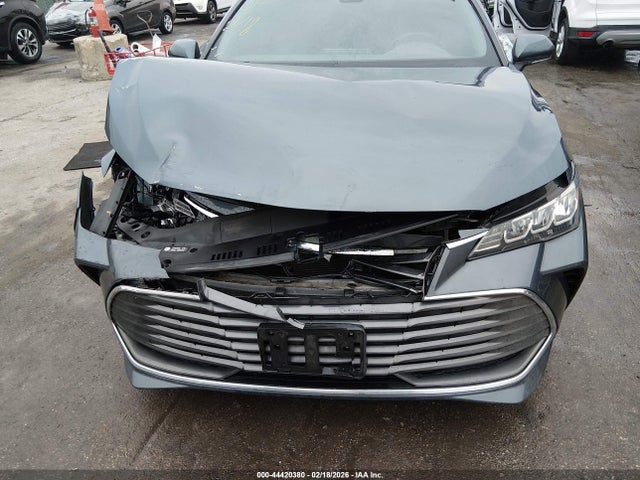 Toyota Avalon Xle