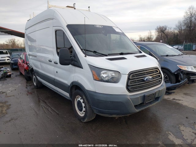 Salvage Ford Transit Image