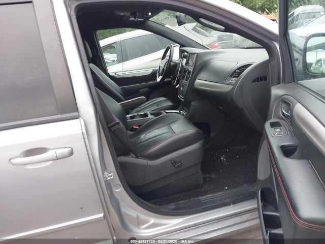 Dodge Grand Caravan Gt