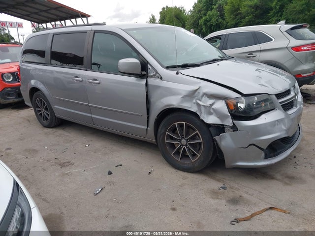Salvage Dodge Grand Caravan Image