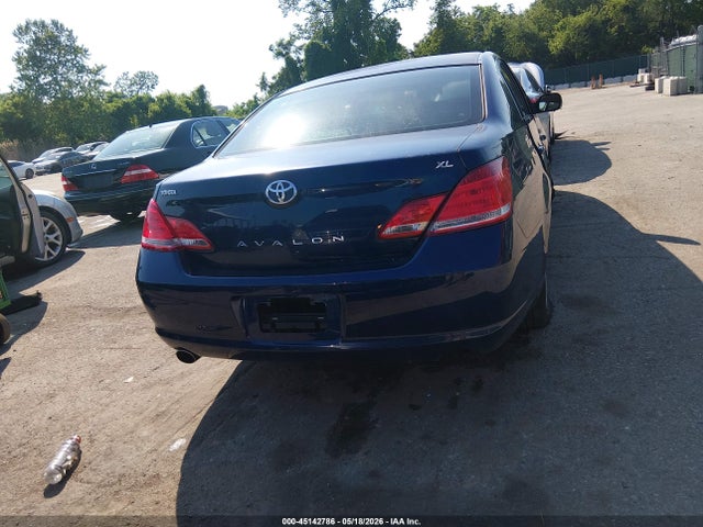 Toyota Avalon Xl