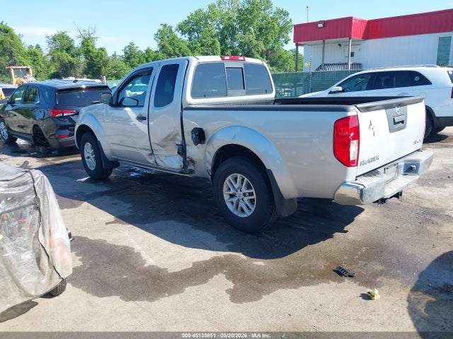 Nissan Frontier Sv