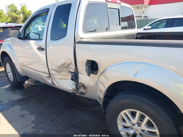 Nissan Frontier Sv