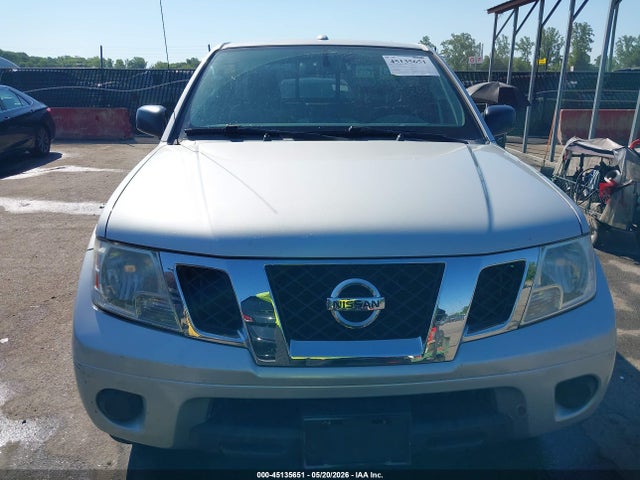 Nissan Frontier Sv
