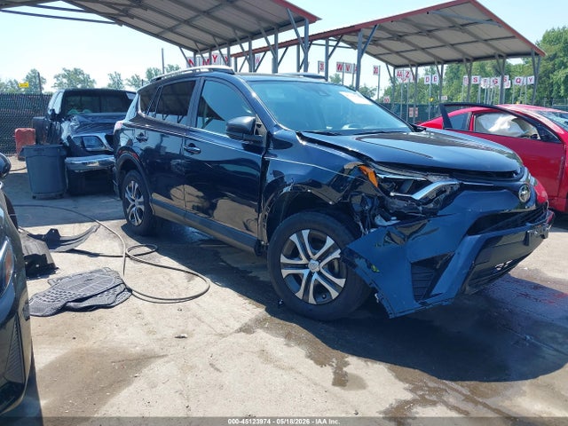 Salvage Toyota RAV4 Image