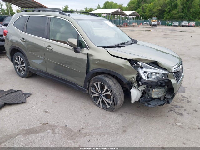 Salvage Subaru Forester Image