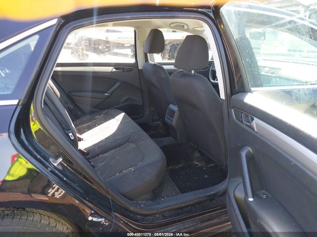 Volkswagen Passat 1.8t S