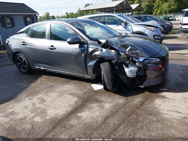 Salvage Nissan Sentra Image