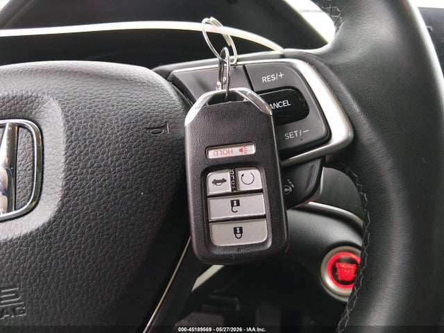 Honda Accord Touring 2.0t