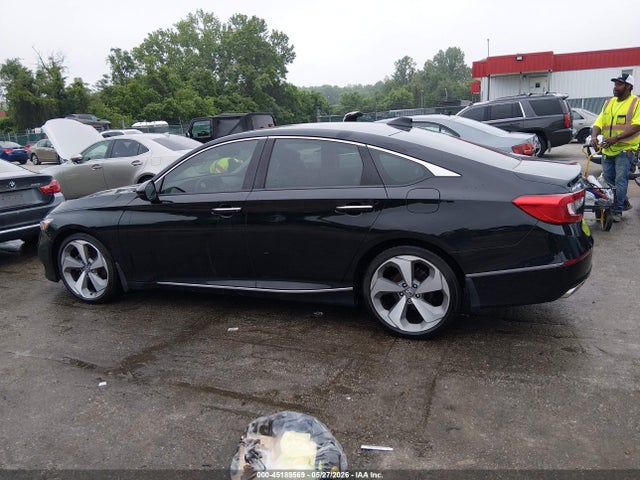 Honda Accord Touring 2.0t