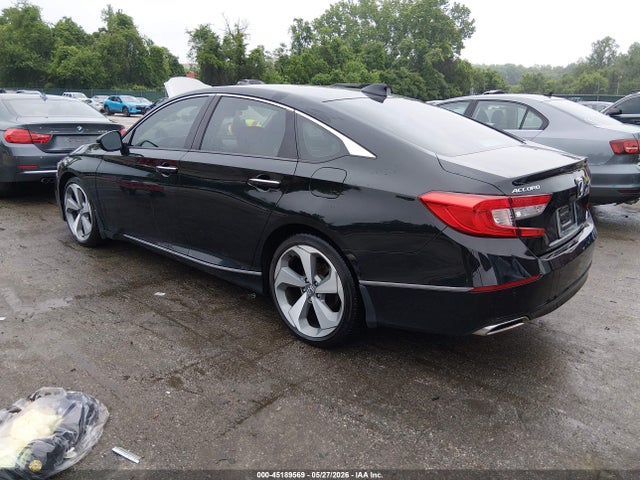 Honda Accord Touring 2.0t